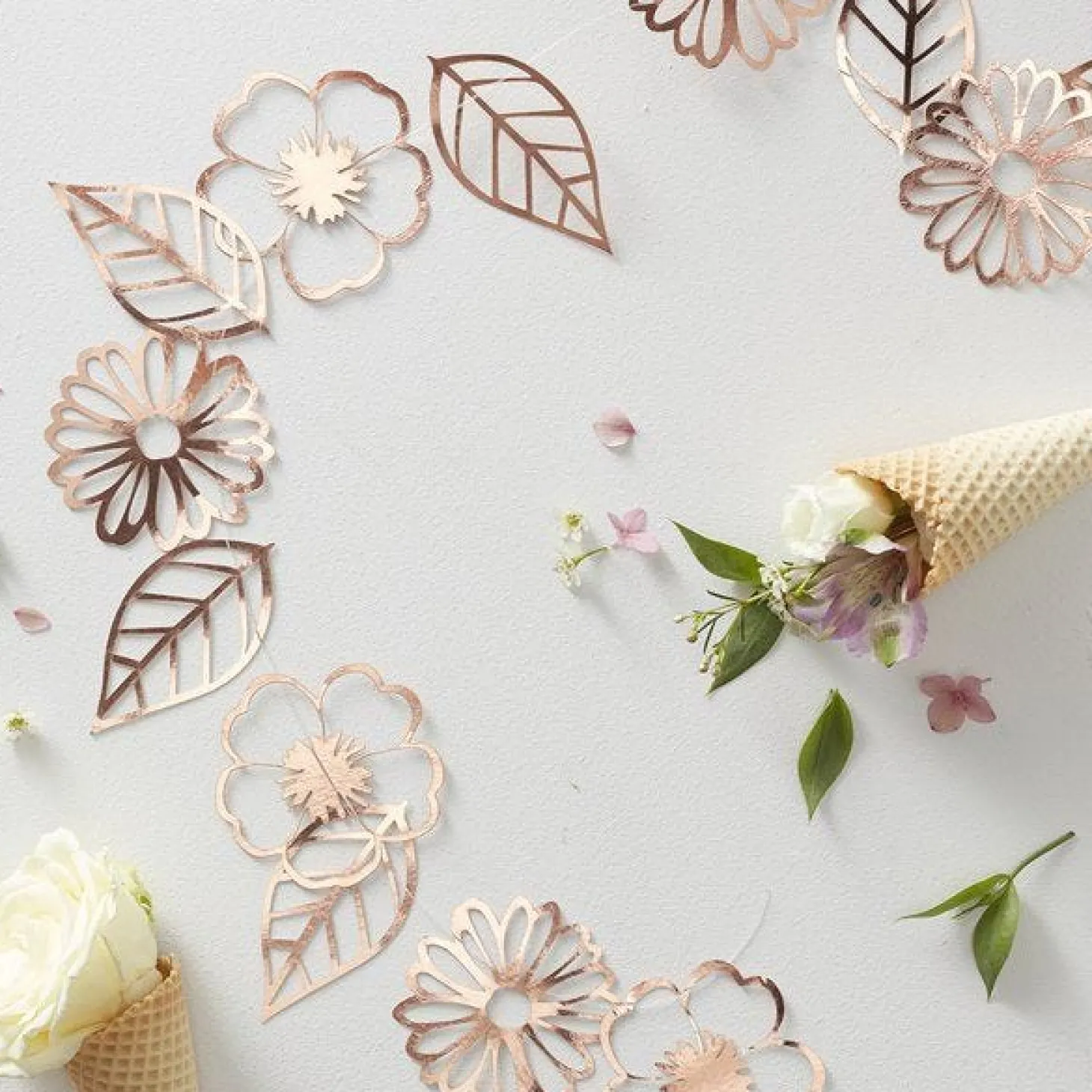 Ditsy Floral Rose Gold Foiled Flower Garland - 3M