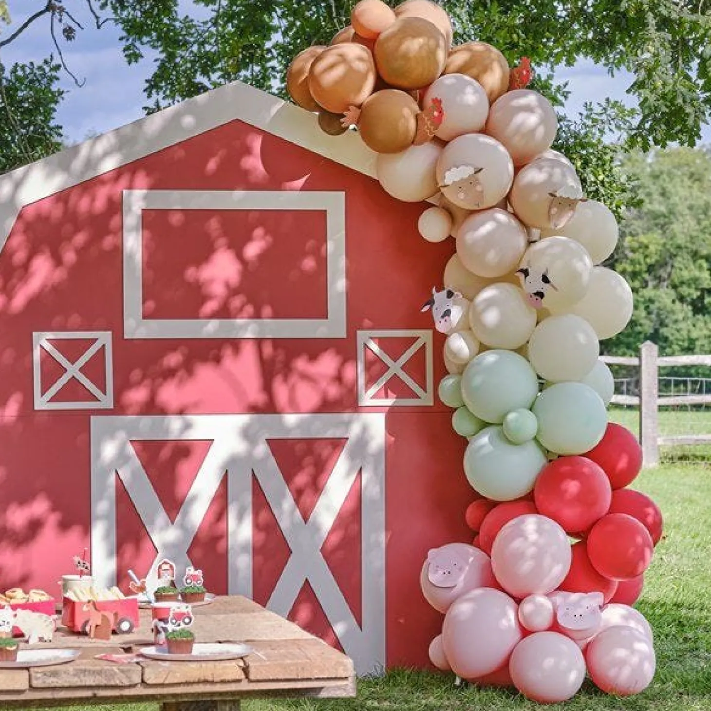Farm Friends Balloon Arch - 70 Balloons