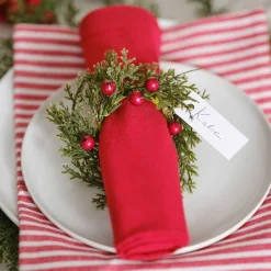 Foliage & Berry Christmas Napkin Rings (6Pk)