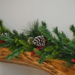 Pine Cones & Berries Foliage Garland - 1.8M