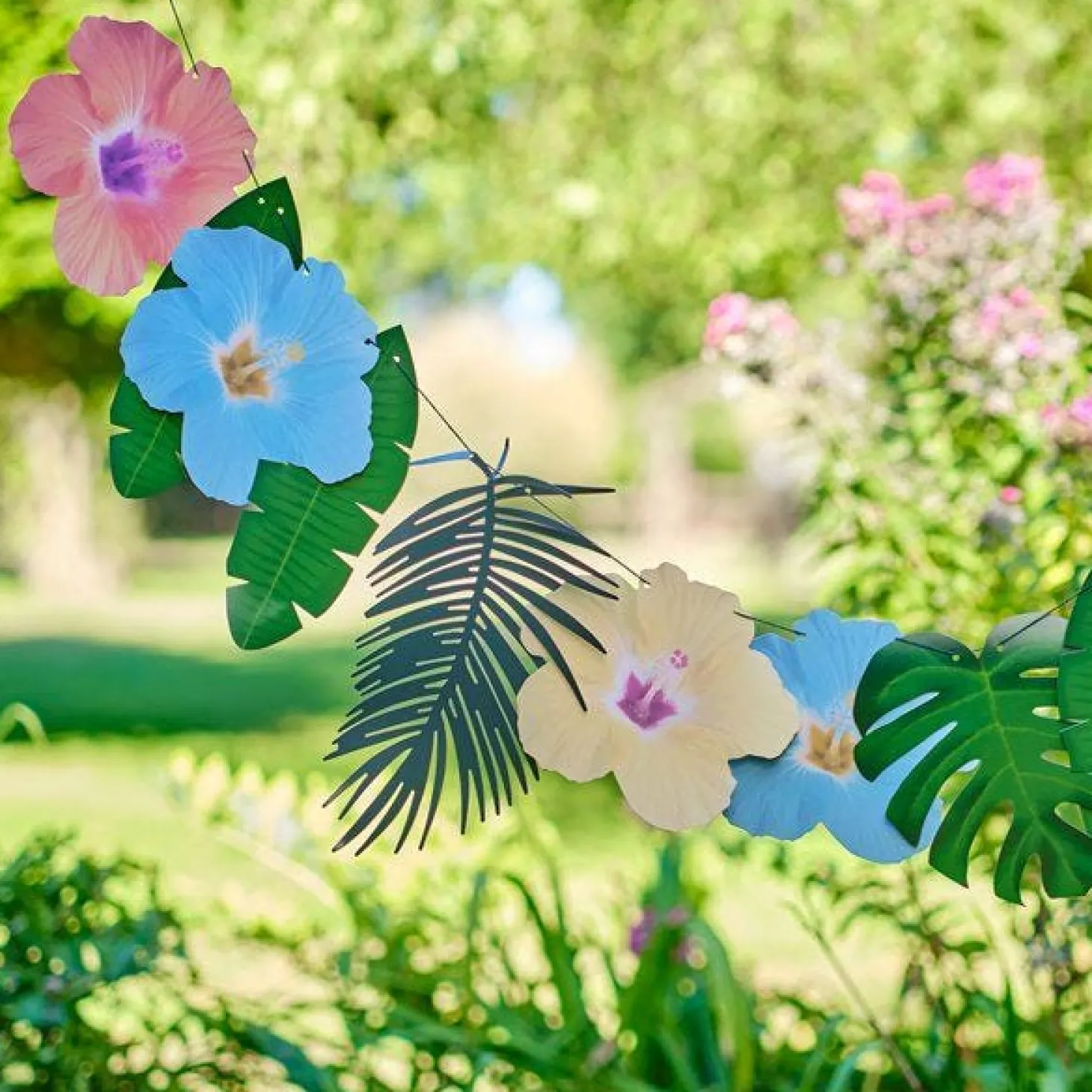 Tiki Tropics Paper Palms Garland