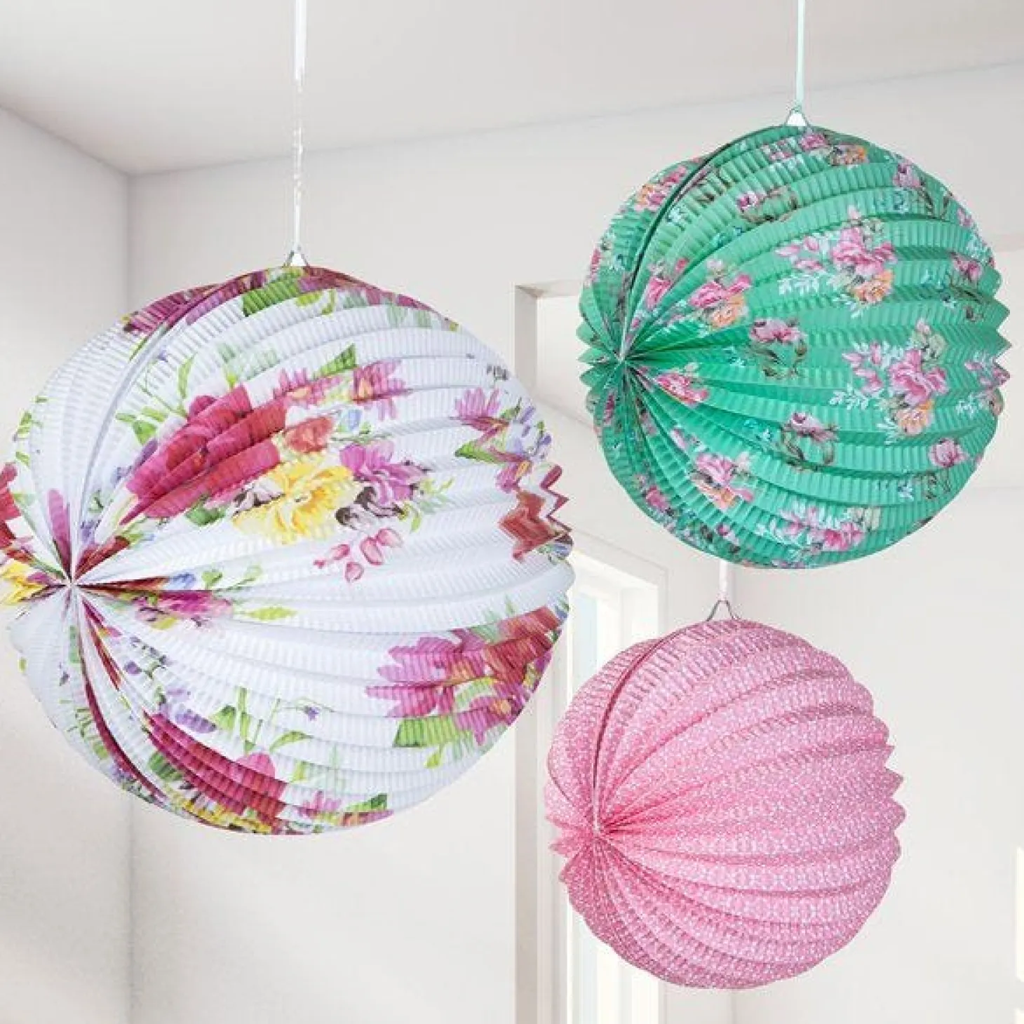 Vintage Tea Party Lantern Decorations (3Pk)