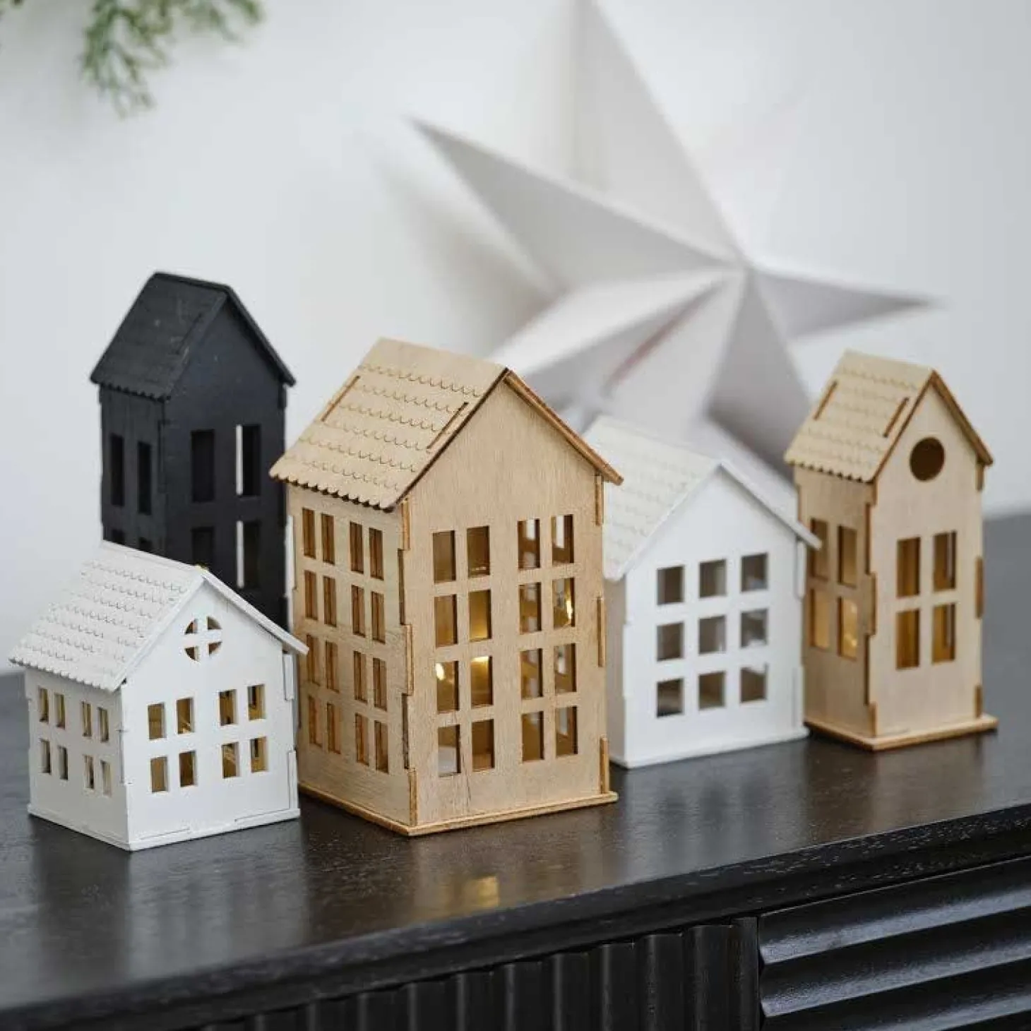 Wooden Light Up Houses Christmas Decorations (5Pk)